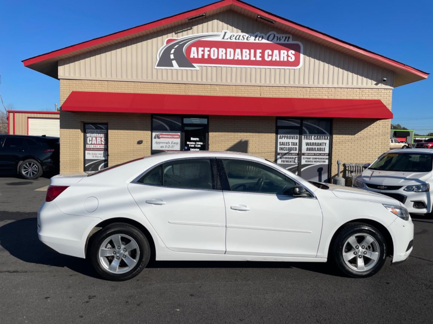 2016 White Chevrolet Malibu Limited (1G11B5SA1GF) with an 4-Cyl, 2.5 Liter engine, Auto, 6-Spd w/OD and Man Md transmission, located at 8008 Warden Rd, Sherwood, AR, 72120, (501) 801-6100, 34.830078, -92.186684 - Photo#0